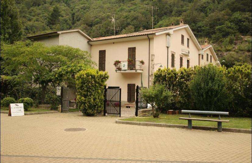 Rifugio Della Cascata Villa Collestatte Екстериор снимка