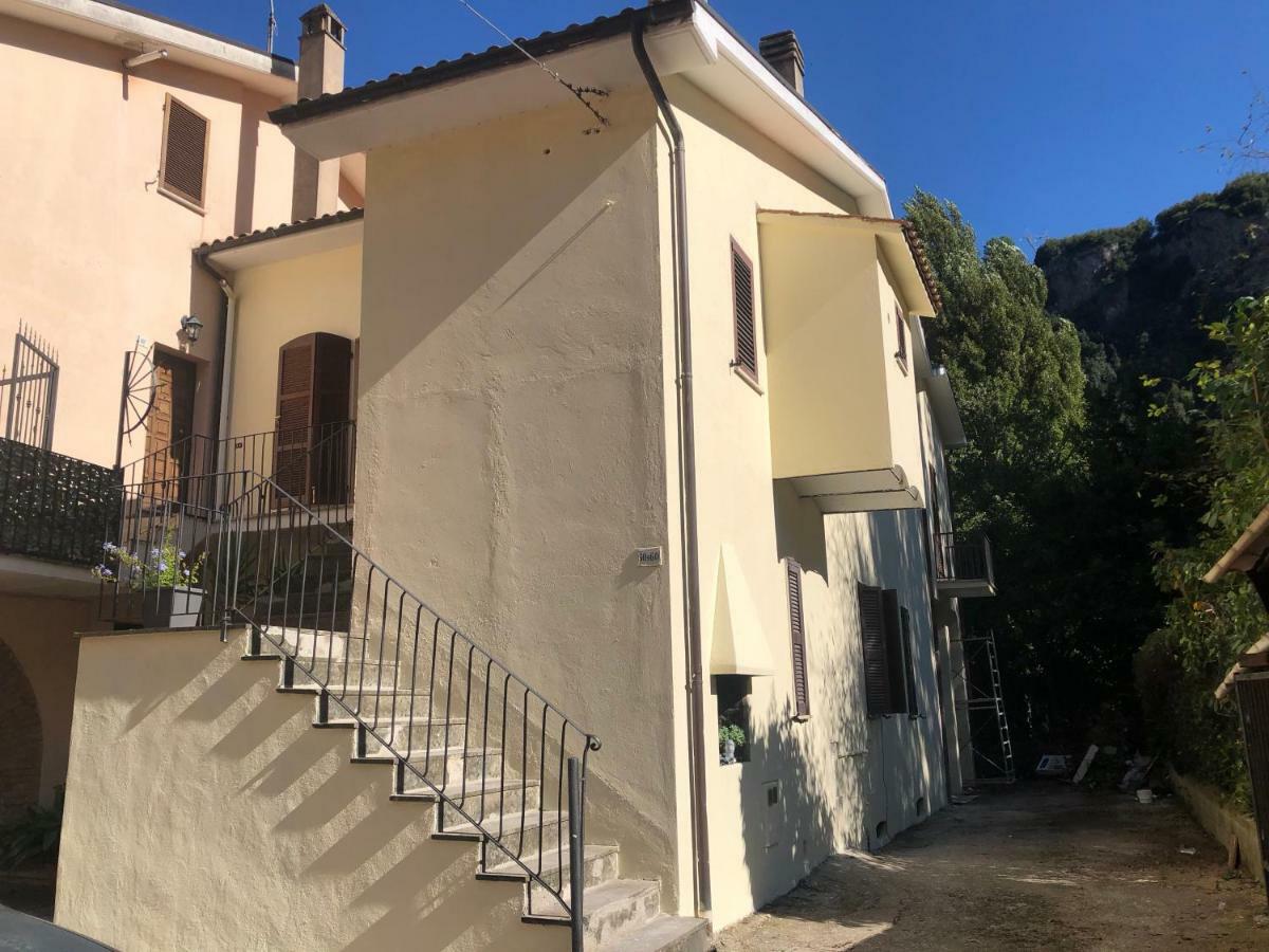 Rifugio Della Cascata Villa Collestatte Екстериор снимка